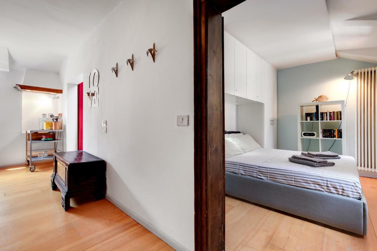 Bragora Smoochy Attic In Apartment Venice